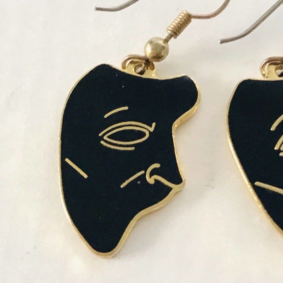 Phantom of The Opera Black Enamel Gold Earrings mask Dangle Hook Stamped - Picture 2 of 8